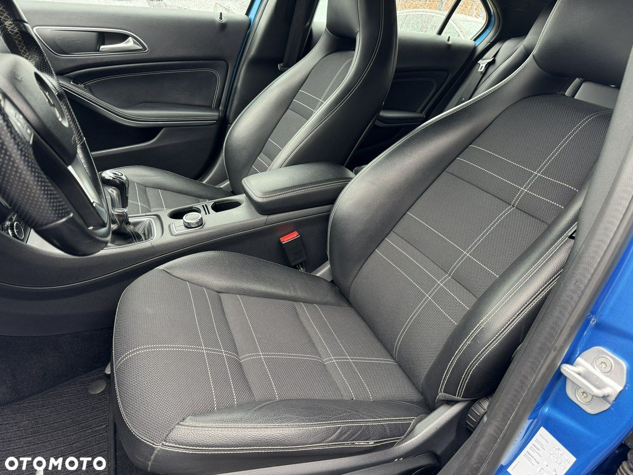 Mercedes-Benz Klasa A 180 BlueEfficiency Edition - 23