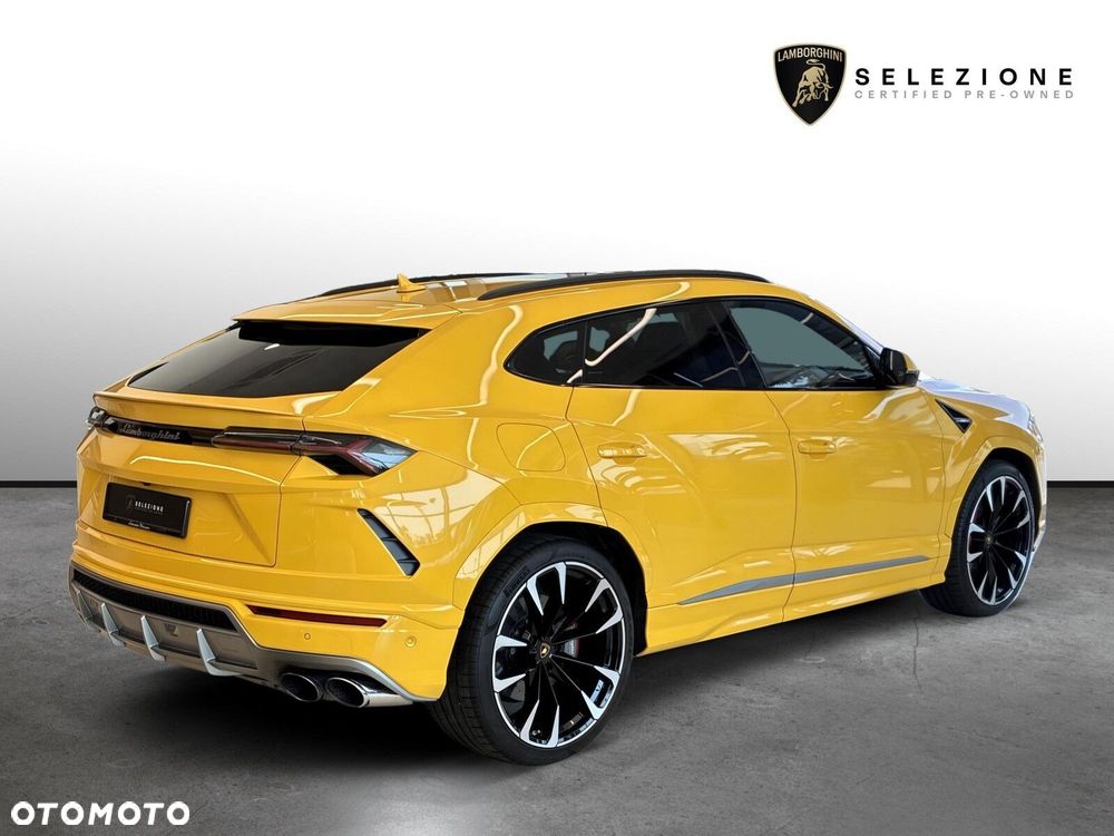 Lamborghini Urus - 4
