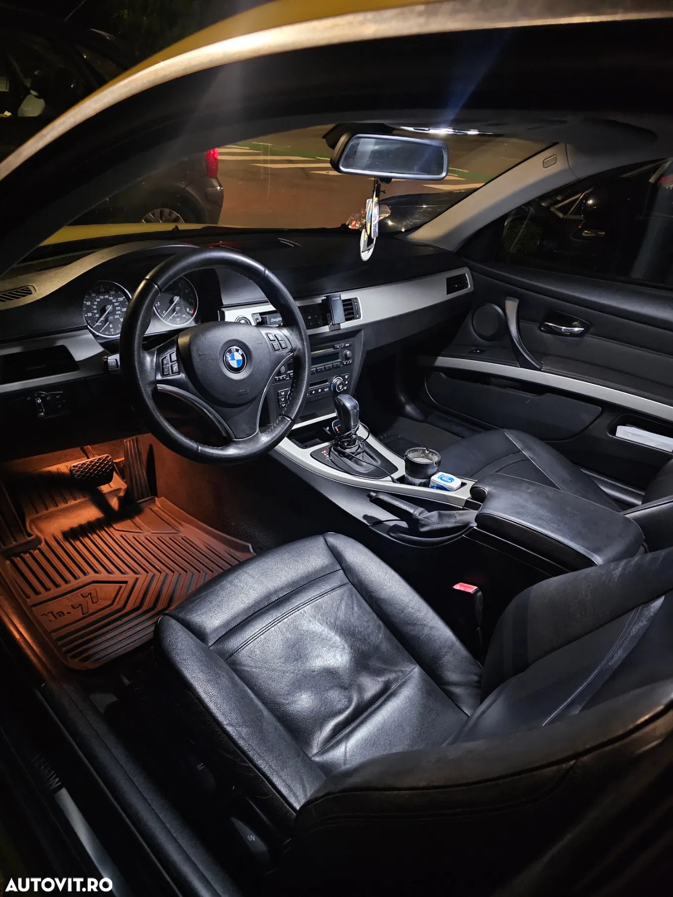 BMW Seria 3 320i Coupe Aut. - 9