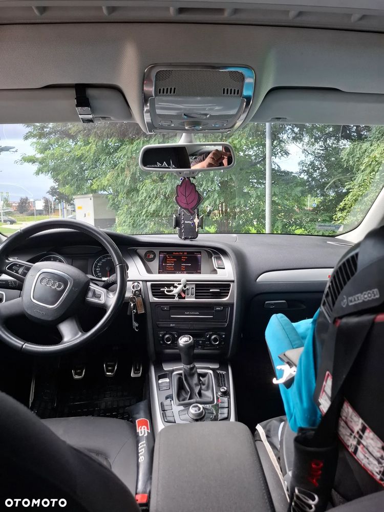 Audi A4 Limousine - 7