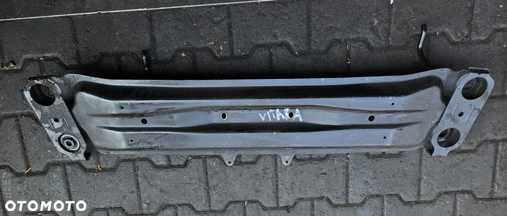 Suzuki Grand Vitara II 2 2.0 16v  belka pod skrzynie biegów - 1