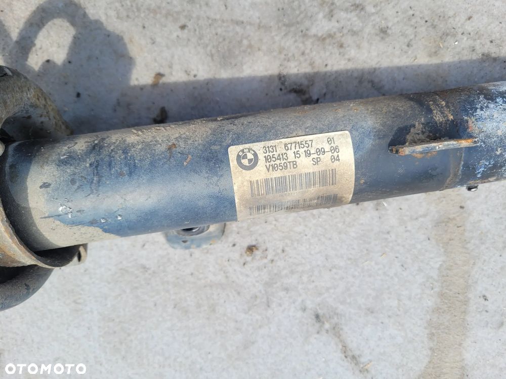 Amortyzator sprężyna lewy przedni BMW seria 1 E87 2,0 i 2006r 6771557 - 2