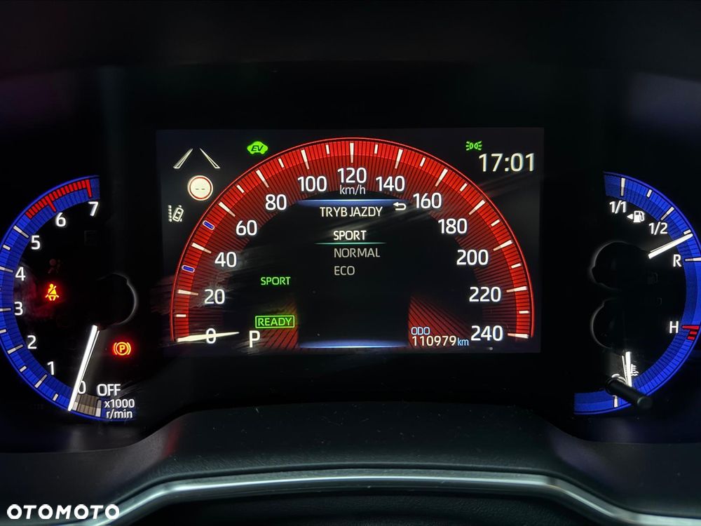 Toyota Corolla 1.8 Hybrid Comfort - 17
