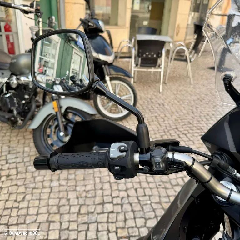 Suzuki DL 650 V-Strom - 18