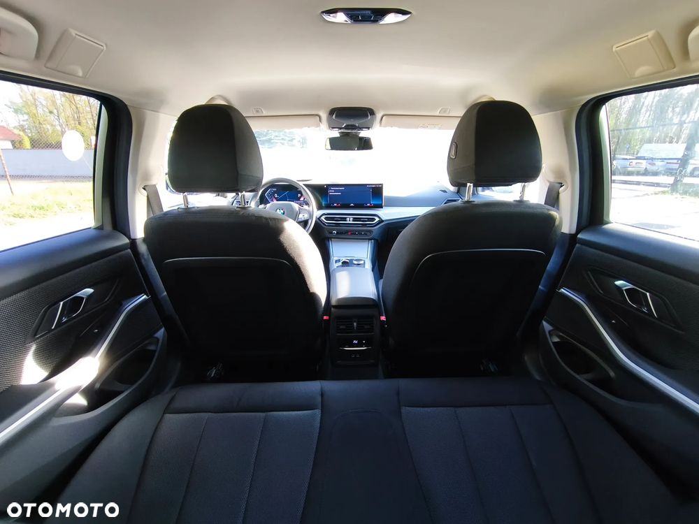 BMW Seria 3 318i Advantage - 21