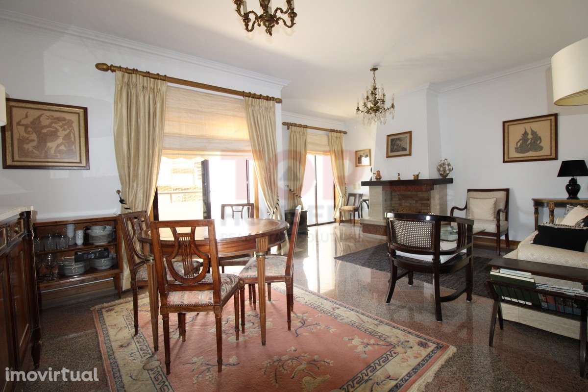 Apartamento Elegante na Avenida 5 de Outubro, Faro - Grande imagem: 4/31