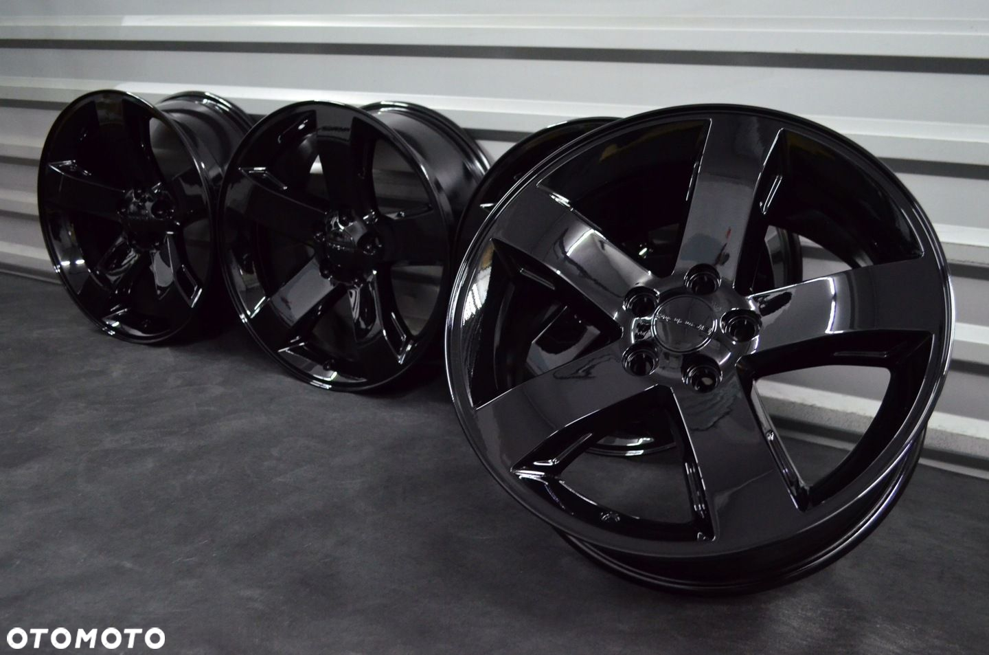 Felgi 5x115 R18 Chrysler 300C DODGE challenger magnum LANCIA Thema - 4
