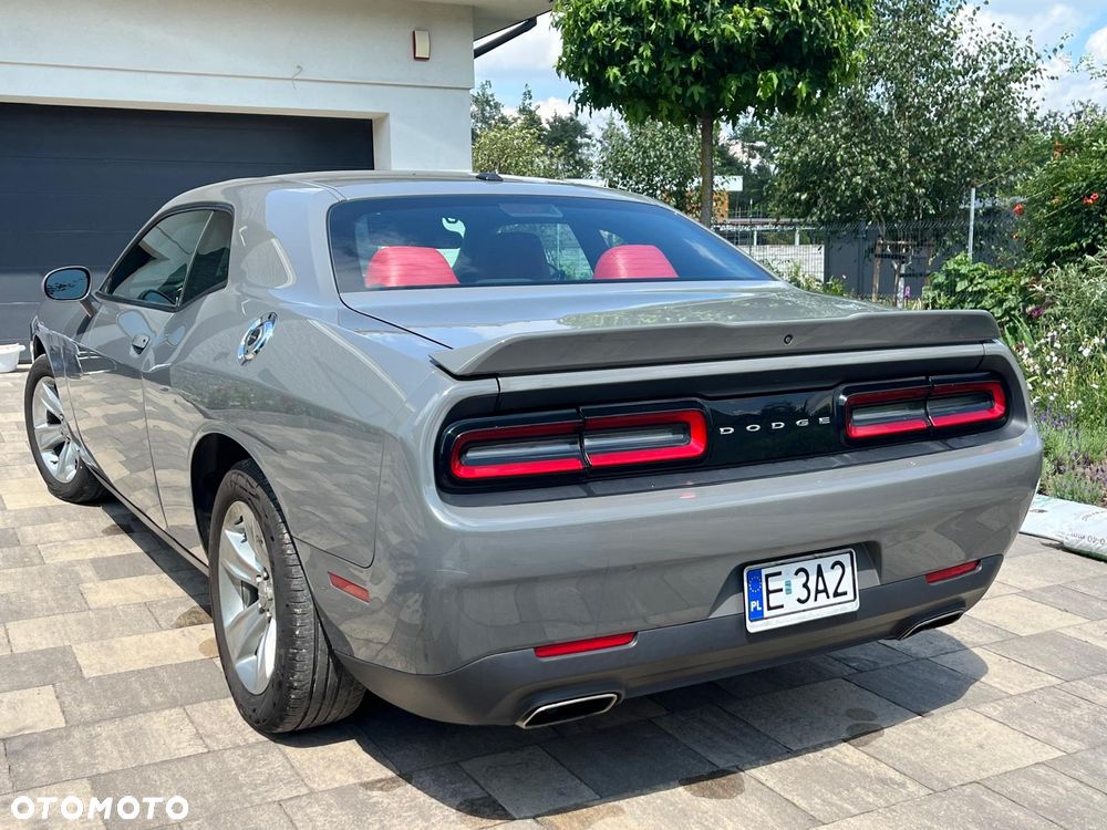 Dodge Challenger 3.6 SXT Plus - 9