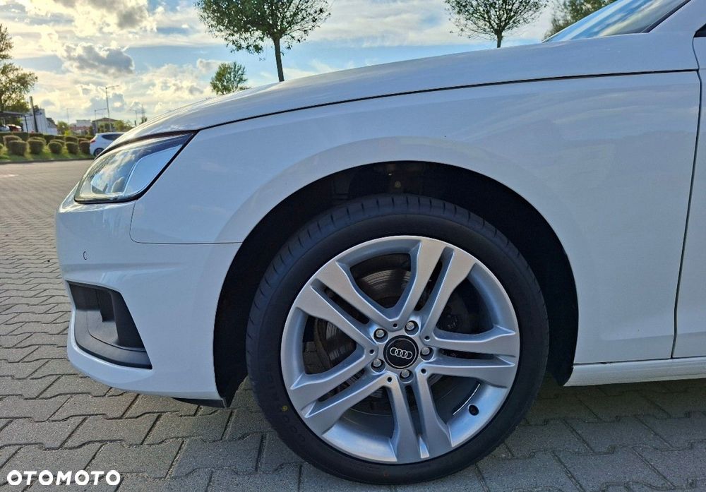 Audi A4 Avant - 14