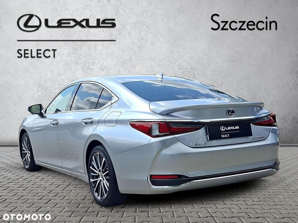 Lexus ES 300h Prestige - 3