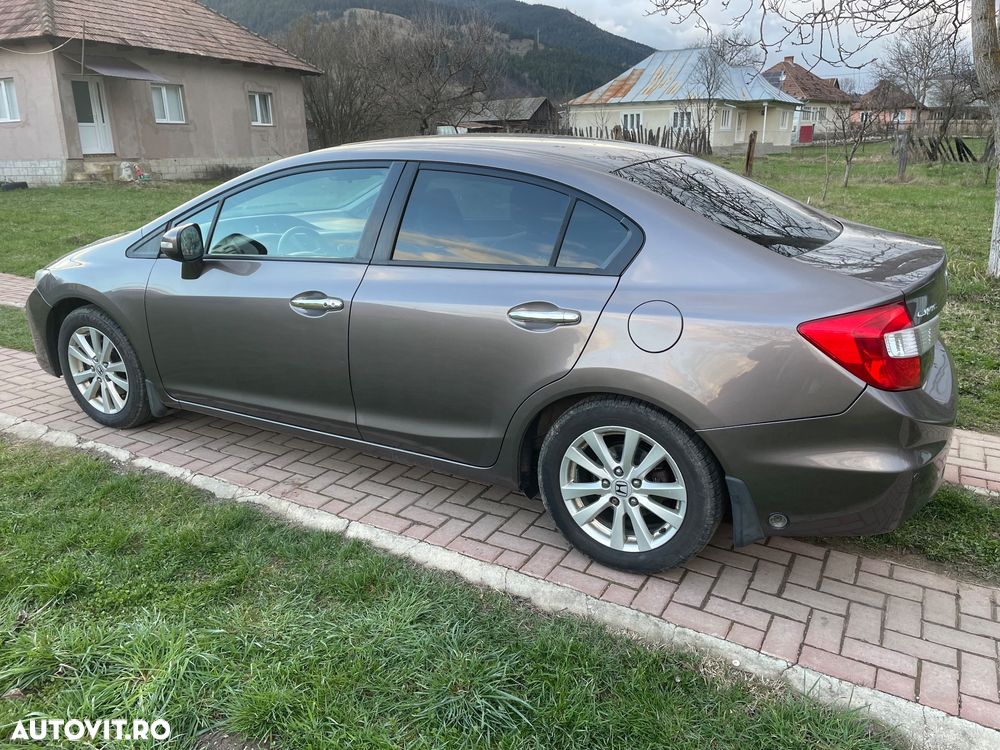 Honda Civic 1.8i-VTEC i-SHIFT Executive - 13