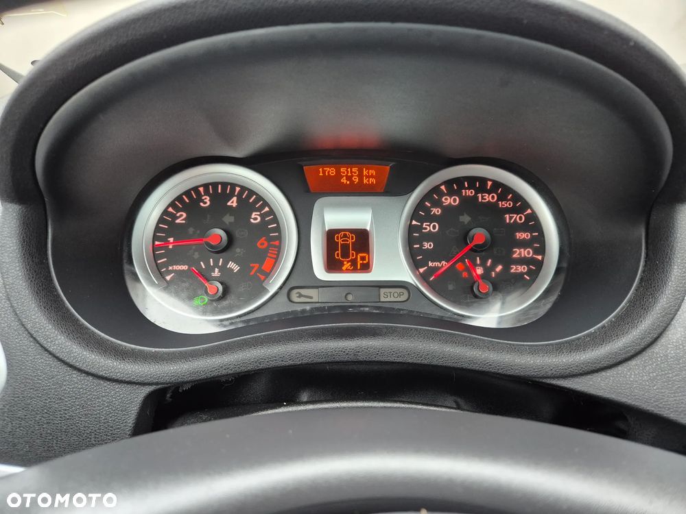 Renault Clio 1.6 16V Exception - 9