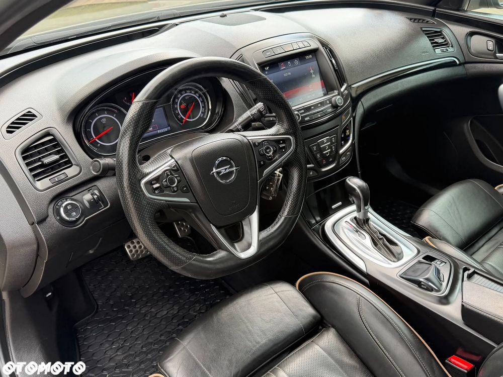 Opel Insignia - 12