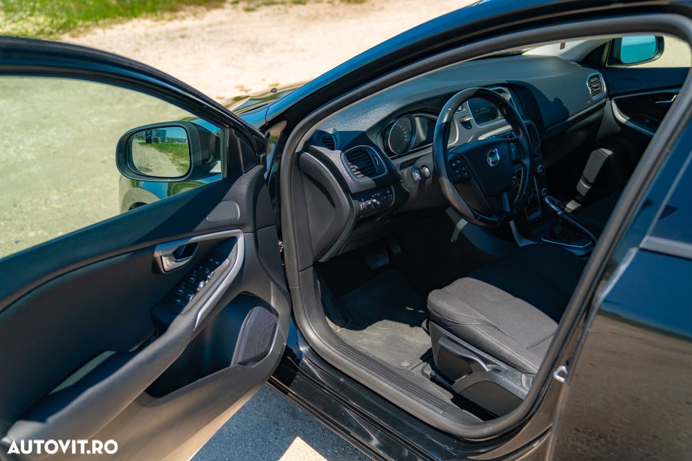 Volvo V40 D2 Aut. Momentum - 18