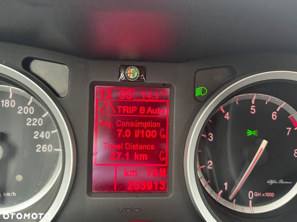 Alfa Romeo 159 1.9JTS Progression - 27