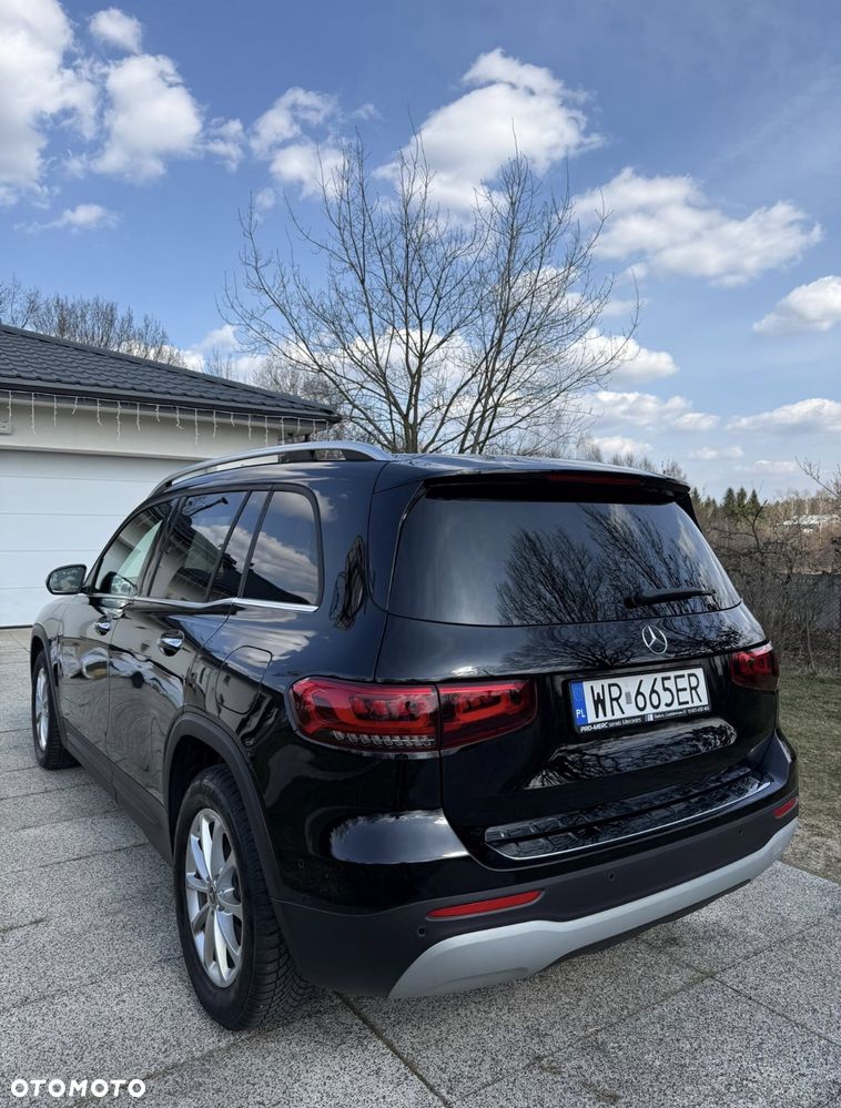 Mercedes-Benz GLB 200 7G-DCT - 3