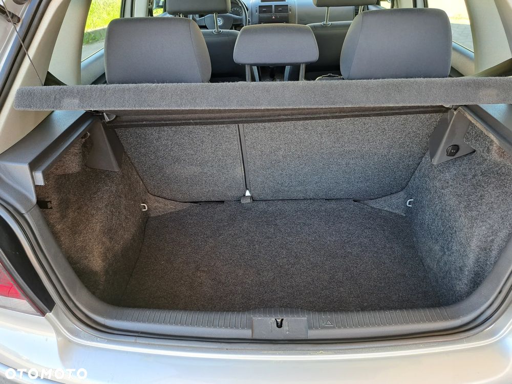 Volkswagen Polo - 25