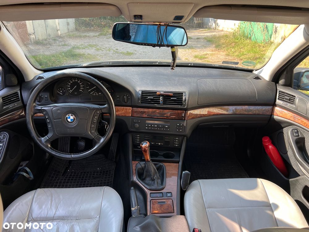 BMW Seria 5 523i - 12