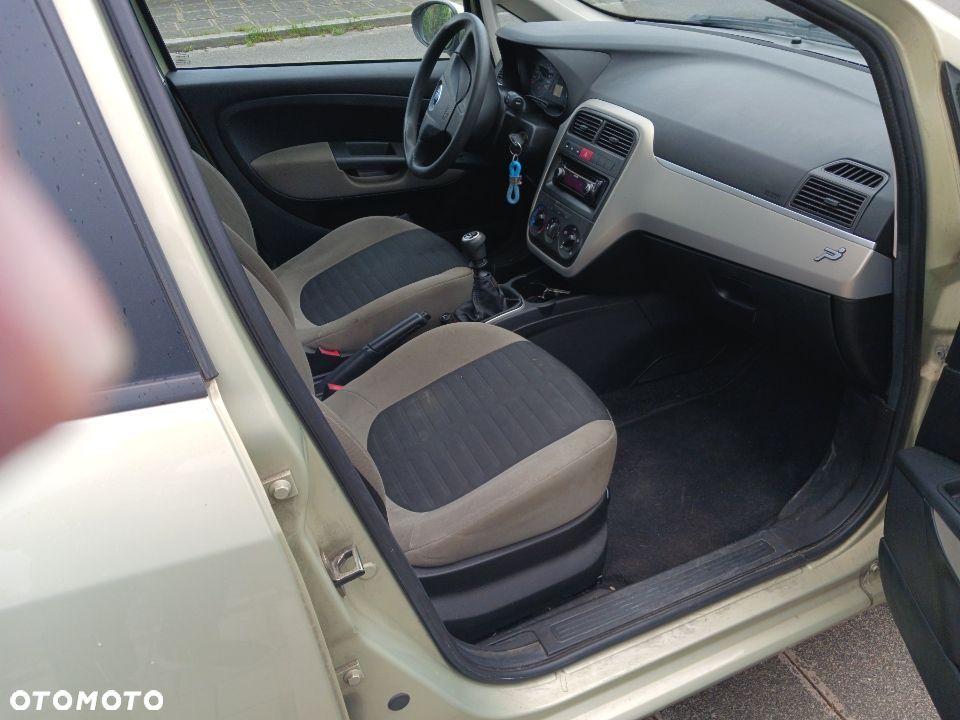 Fiat Punto 1.4 16V Emotion - 6