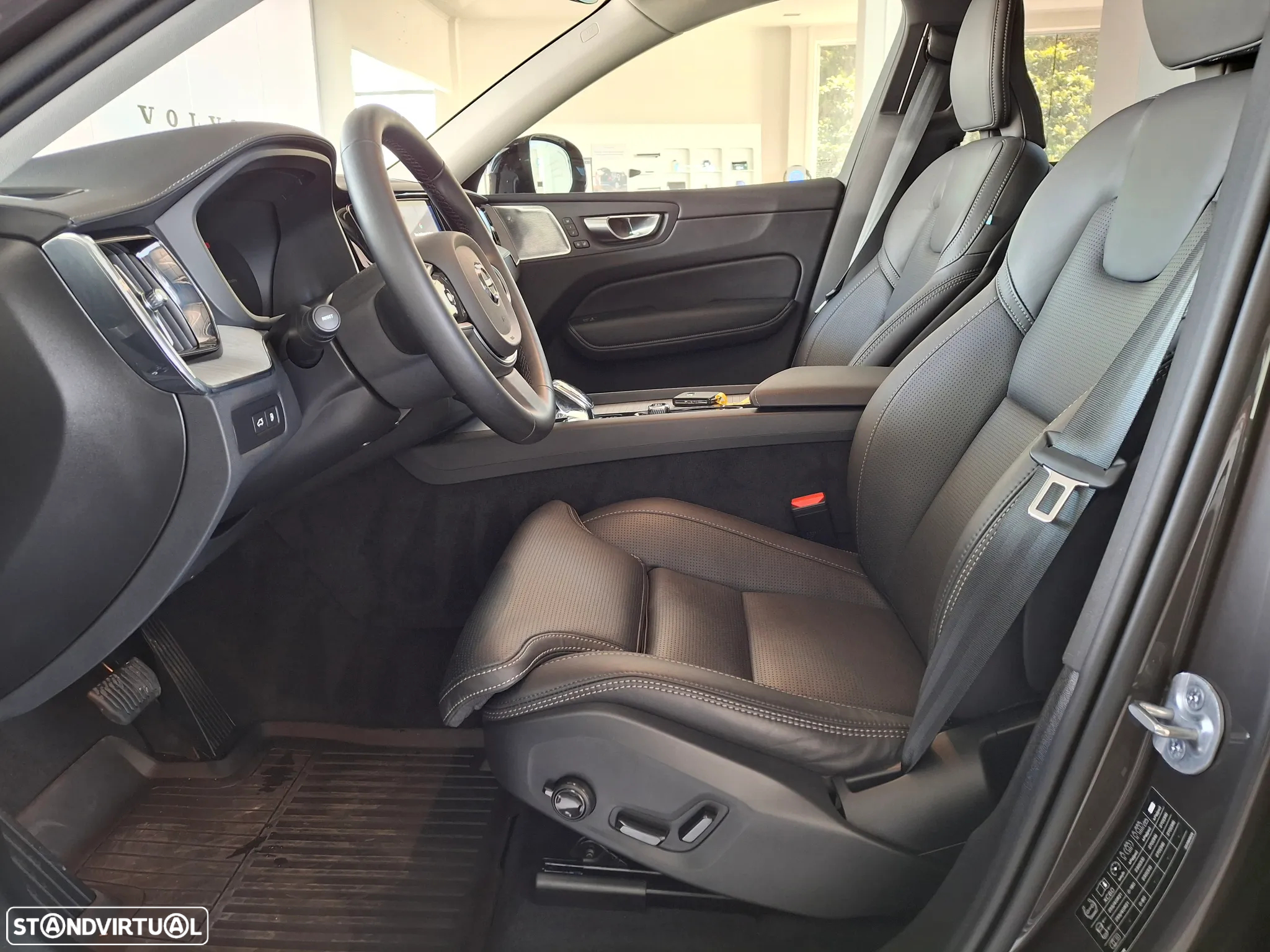 Volvo XC 60 2.0 T8 PHEV Ultra Dark AWD - 13