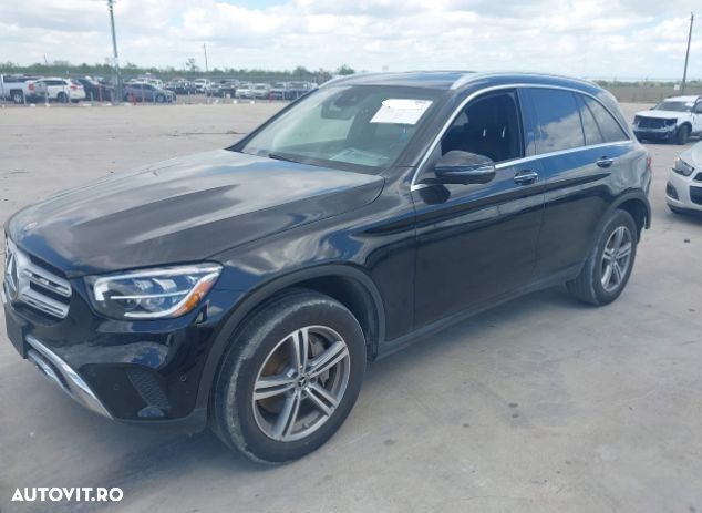 Mercedes-Benz GLC 300 4MATIC 9G-TRONIC - 2