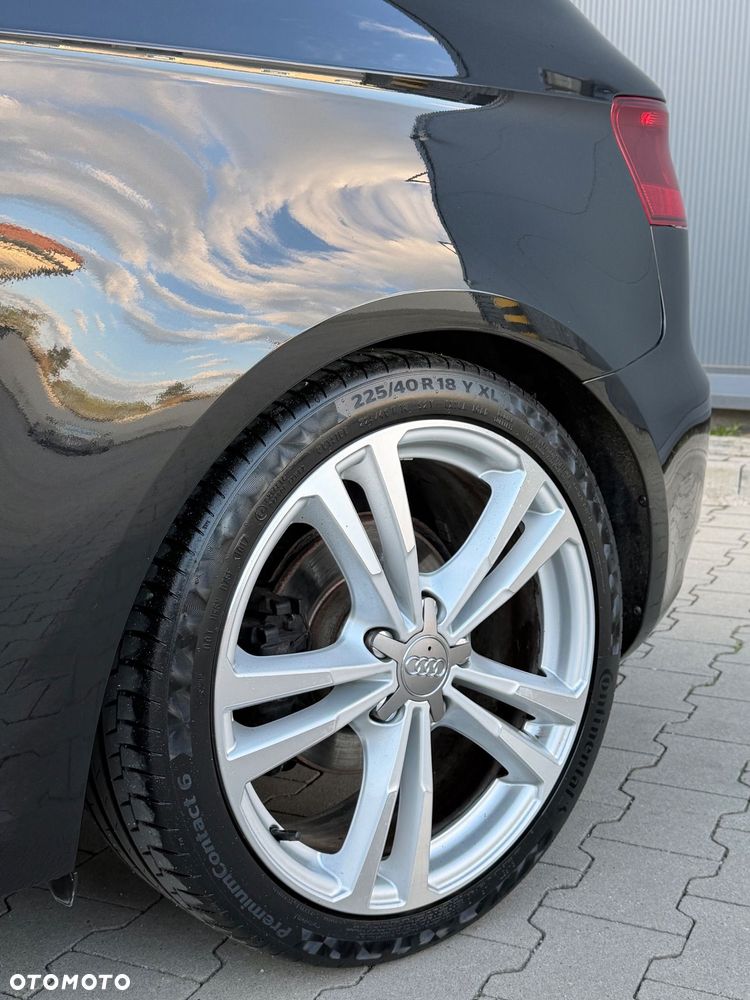 Audi A3 3-drzwiowe 1.4 TFSI S line Sportpaket - 26