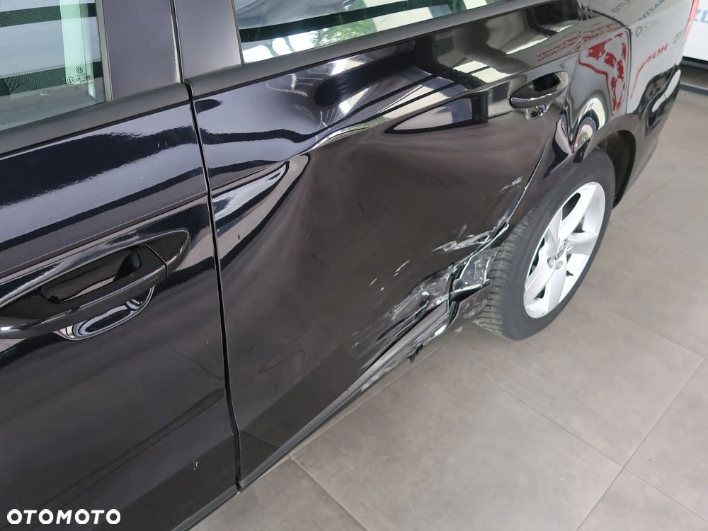 Volkswagen Passat 1.4 TSI BMT Comfortline - 10