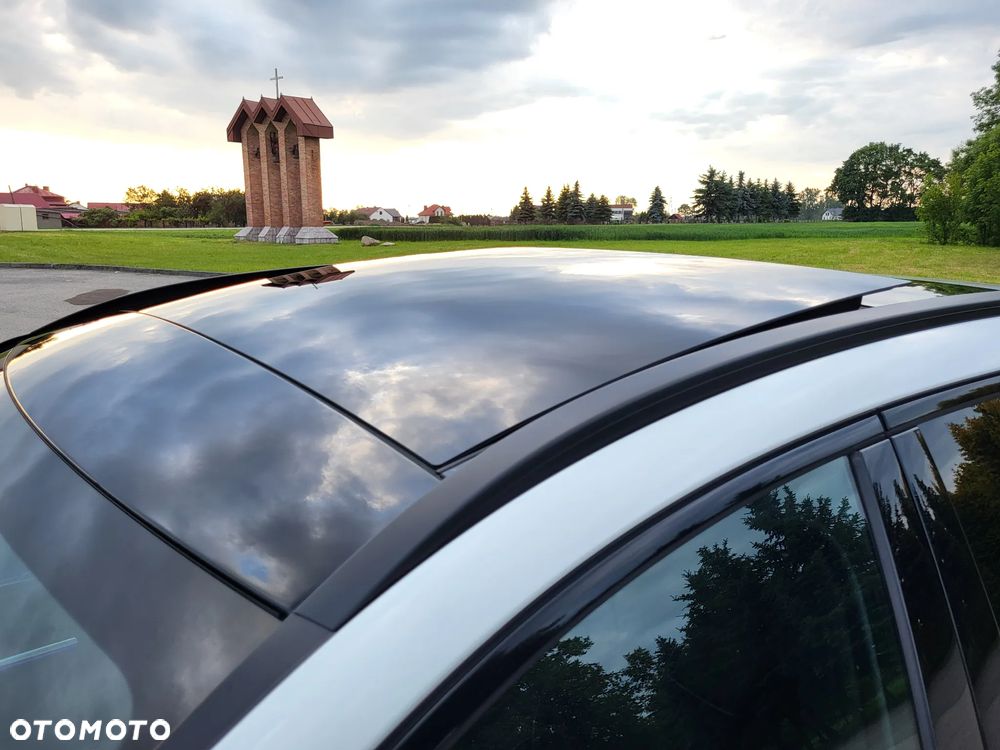 Mercedes-Benz Klasa C 220 d 4Matic 9G-TRONIC AMG Line - 27