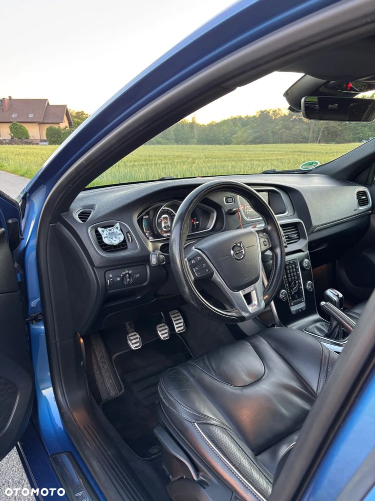 Volvo V40 D3 Drive-E R-Design Kinetic - 18