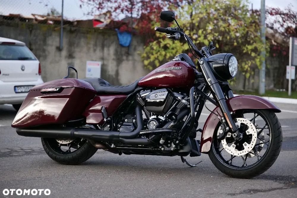 Harley-Davidson Touring Road King - 2