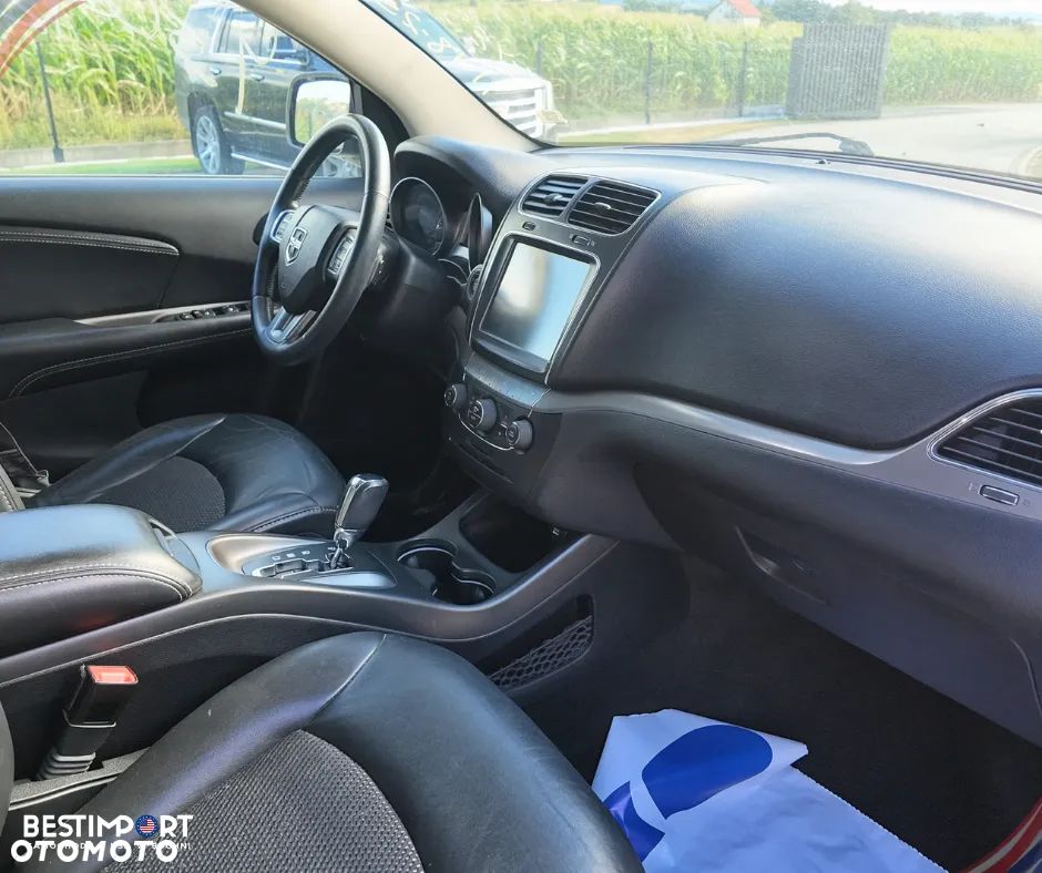 Dodge Journey - 10