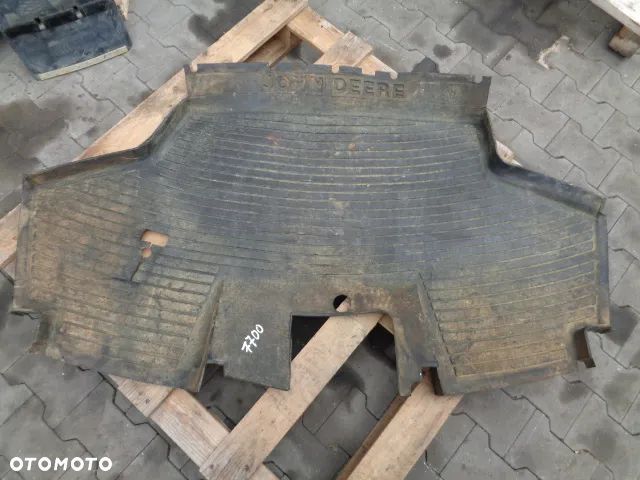 Guma mata wykładzina kabiny John Deere 7700 - 1