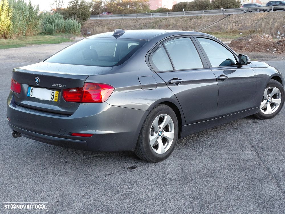 BMW 320 d EfficientDynamics Line Luxury - 6