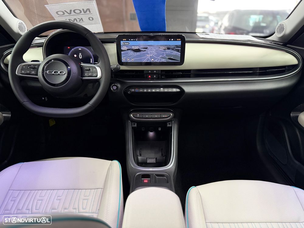 Fiat 600 1.2 Hybrid La Prima - 12