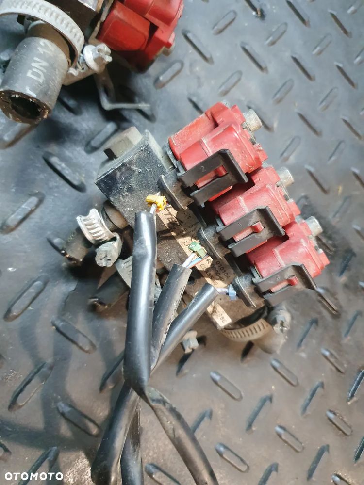 LISTWA WTRYSKOWA LPG VALTEK V6 67R010104 KOMPLET WTRYSKIWACZY LPG - 3