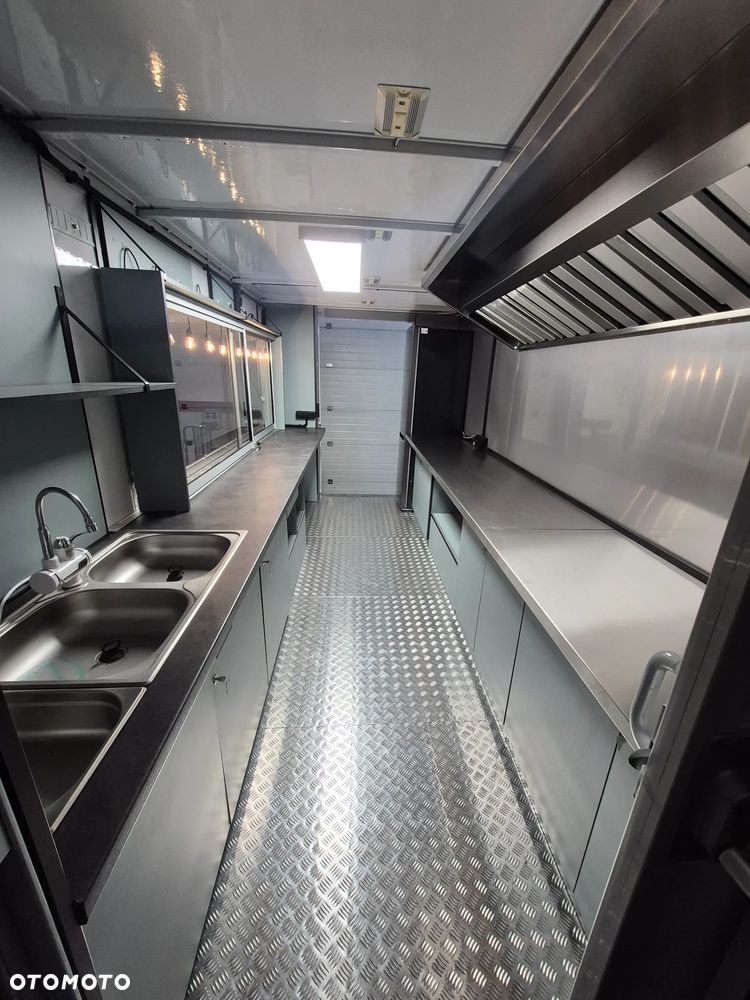 Iveco FoodTruck Sklep Bar Specjalny Samochód gastronomiczny - 12