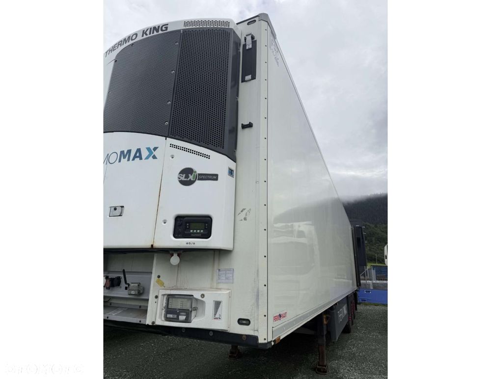 Schmitz Cargobull SKO Double Deck FP 45 ThermoKing SLXi 300 Lifting Axle MultiTemp - 2