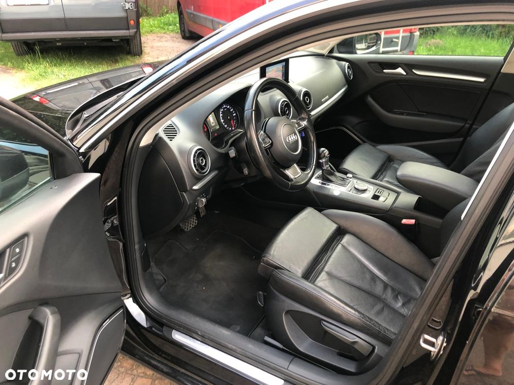 Audi A3 Sportback 2.0 TDI (clean diesel) quattro S tronic Ambiente - 8