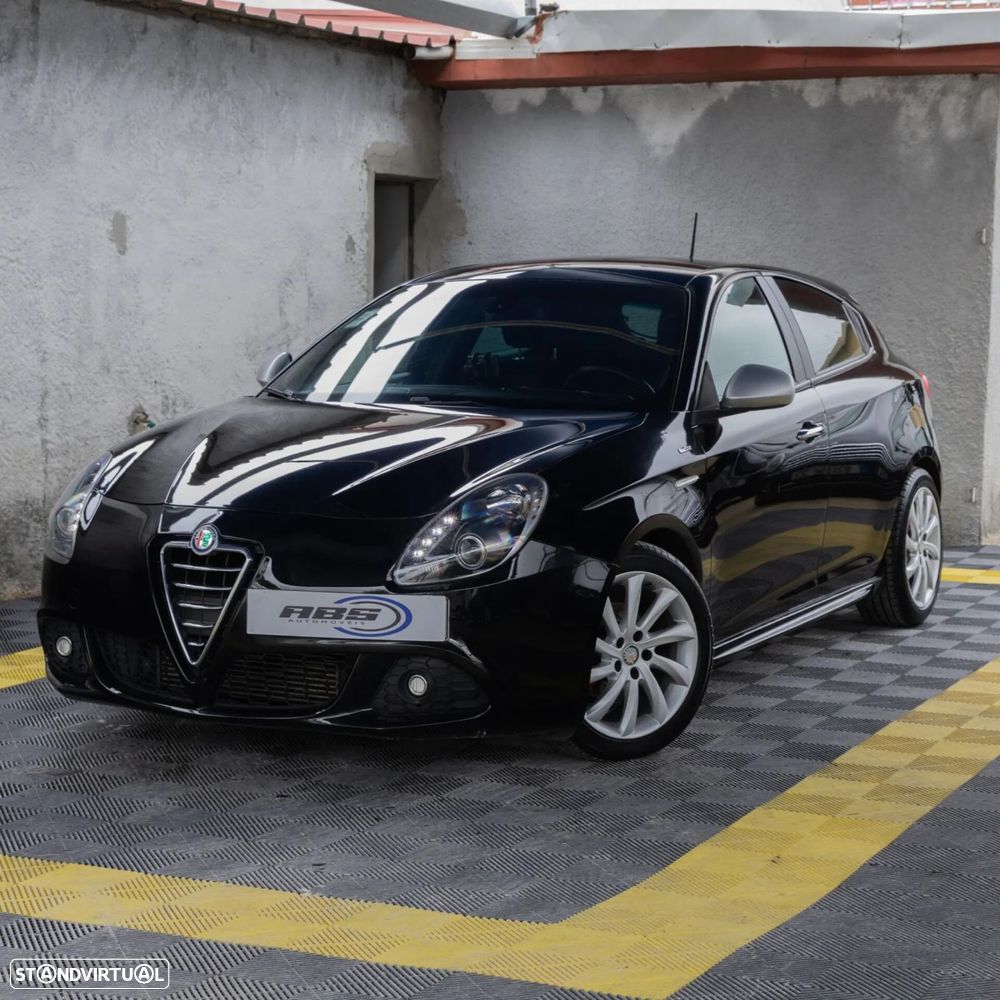 Alfa Romeo Giulietta 1.6 JTDm Veloce - 1