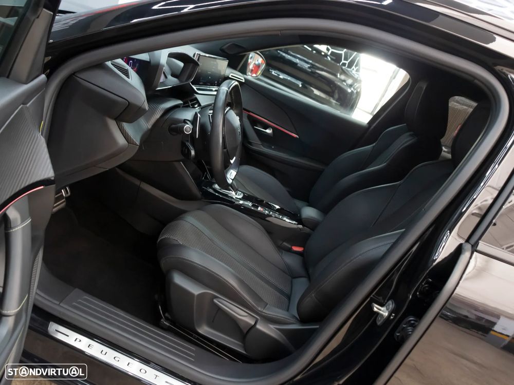 Peugeot 2008 1.5 BlueHDi GT Line EAT8 - 17