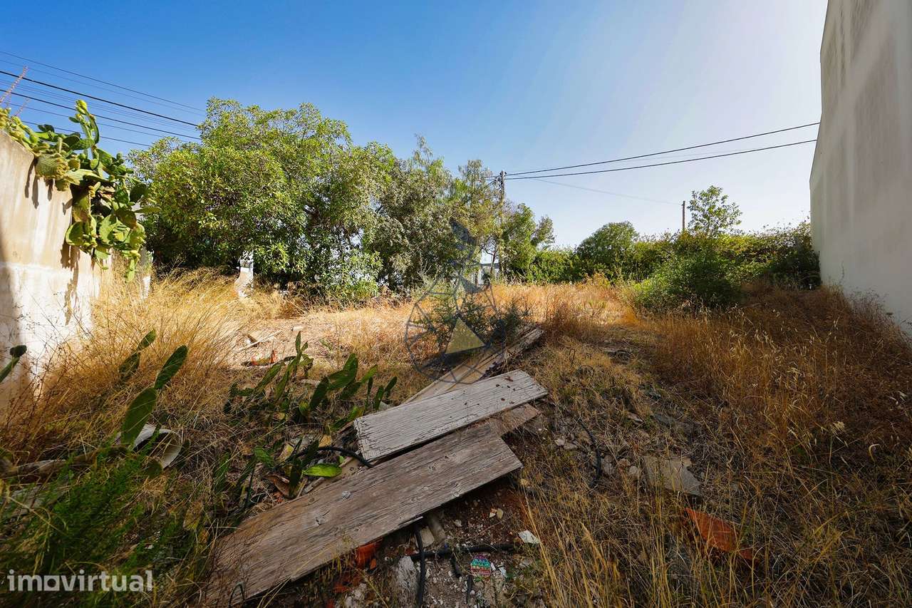 Terreno urbano de 155 m2 destinado a comercio ou serviços e hotelaria - Grande imagem: 3/32