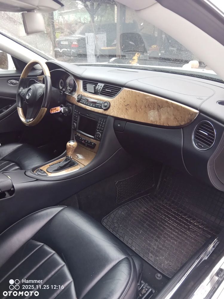 Mercedes-Benz CLS 500 - 6