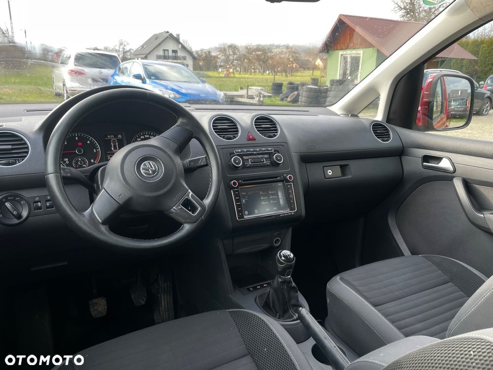 Volkswagen Caddy Maxi Highline BMT - 9