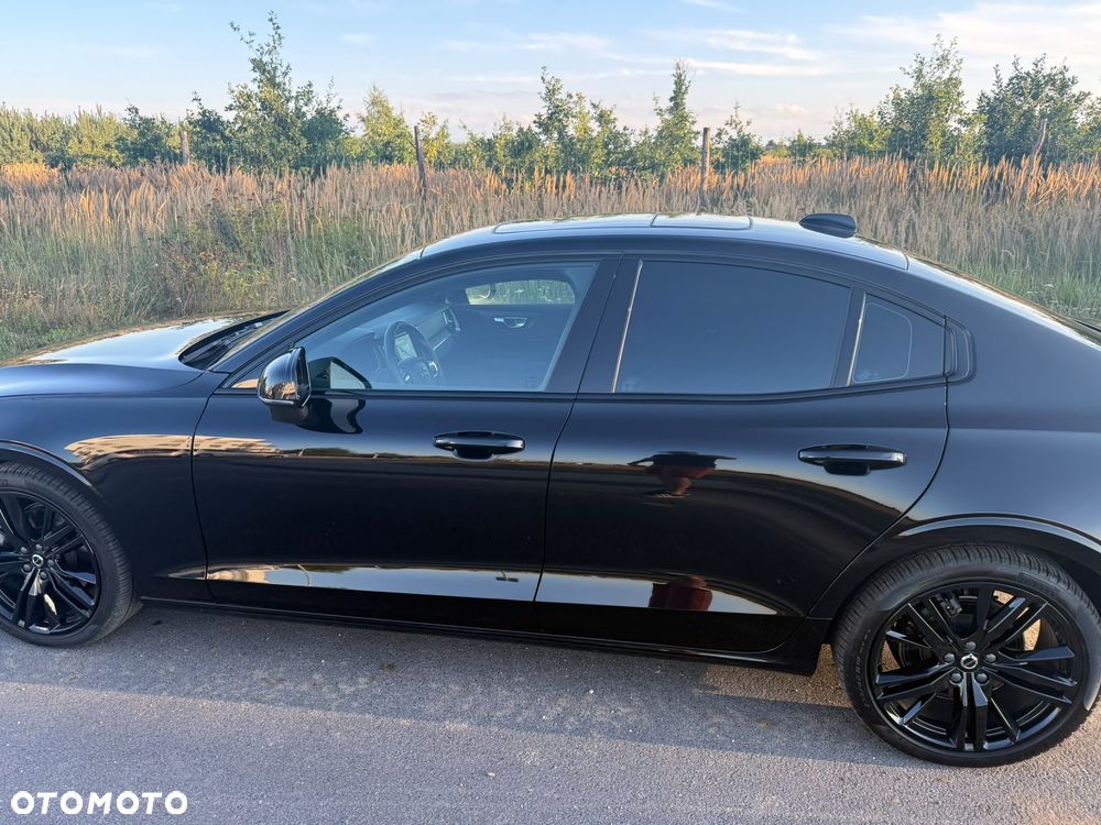 Volvo S60 B5 B AWD Ultimate Dark - 3
