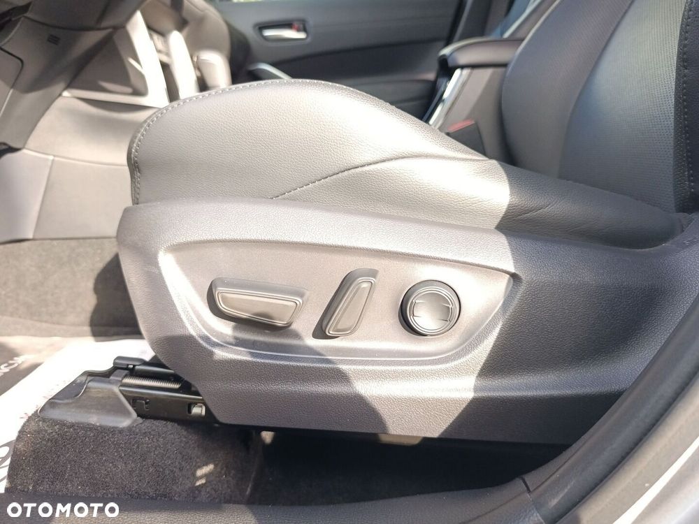 Toyota Corolla Cross 2.0 Hybrid Executive - 27
