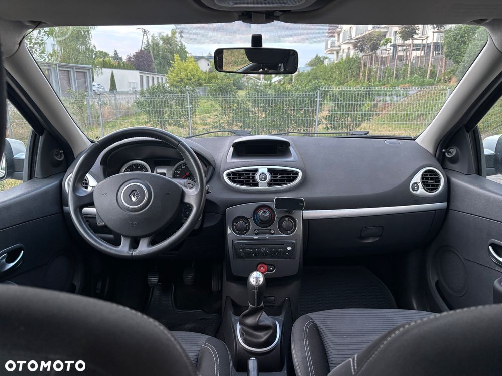 Renault Clio 1.2 16V TCE Alize Euro5 - 11