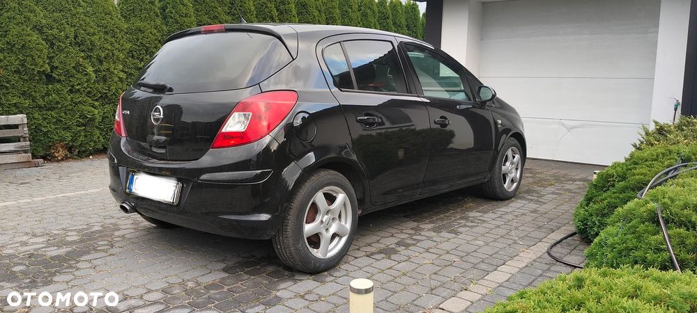 Opel Corsa 1.4 16V Selection - 12