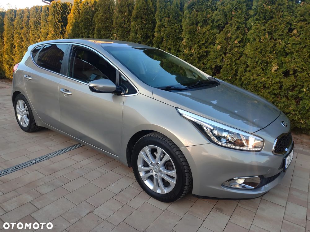 Kia Ceed 1.4 CVVT Attract - 16