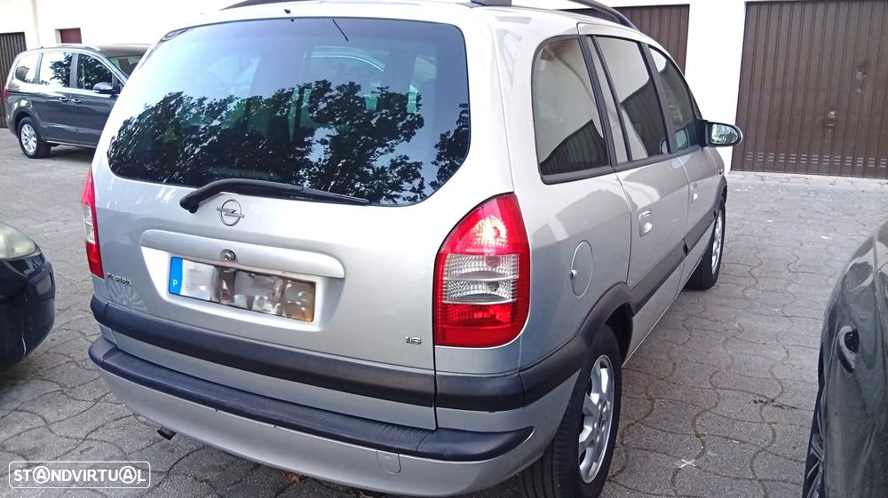 Opel Zafira 1.6 16V Comfort - 7