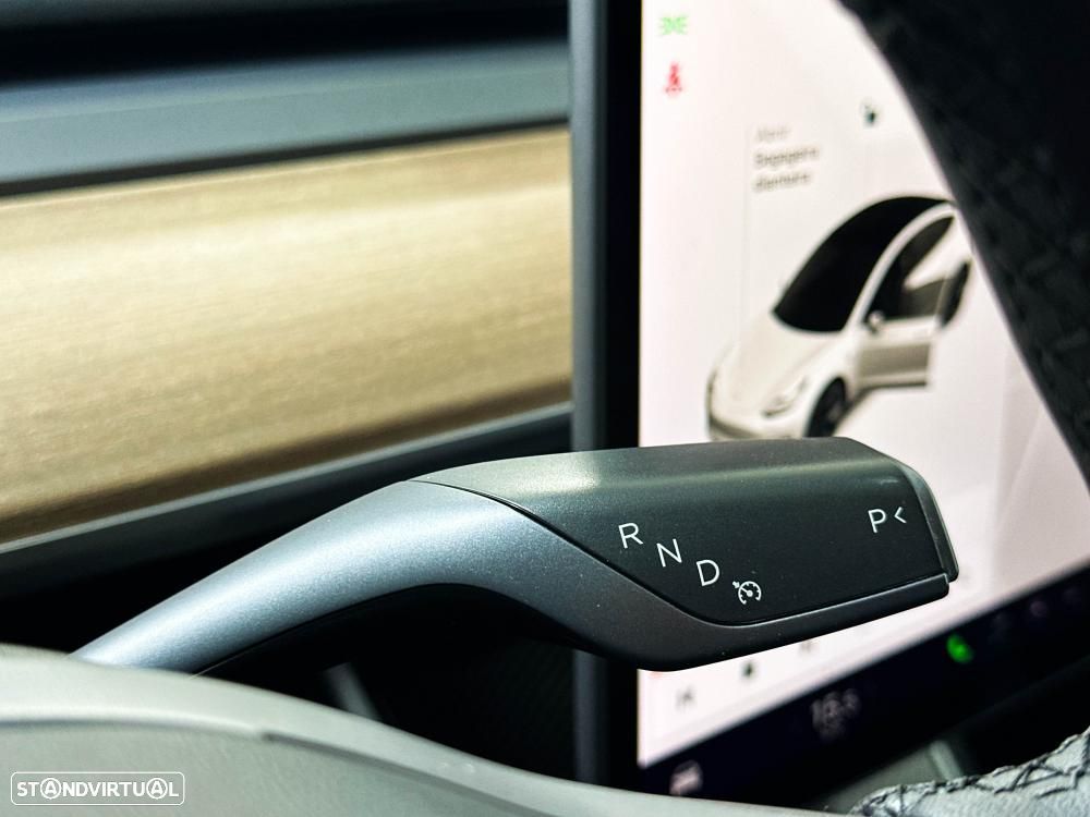Tesla Model 3 Long-Range Dual Motor AWD - 41